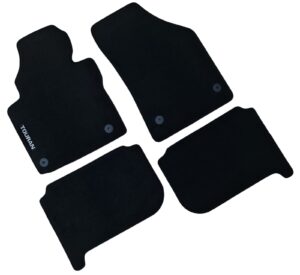 WWW.SAMAD.MK TEPISONSKI PREMIUM PATOSNICI VIPERLUX Izraboteni po merka na voziloto, Logo vkluceno vo cenata, Visoko kvaliteten Velour Belgiski tepison, Udobni i prijatni pri vozenje, Eleganten izgled, Fiksing sistem, Gumena vodootporna podloga, Ne lizgaat, Lesni za odrzuvanje, Dostava na adresa. Теписонски премиум патосници виперлукс Изработени по мерка на возилото, лого вклучено во цената, високо квалитетен велур Белгиски теписон, удобни и пријатни при возење, Елегантен изглед, ФИксинг систем, Гумена водоотпорна подлога, Не лизгаат, Лесни за одржување, Достава на адреса! ФВ Туран 2003-2010/редизајн 2010-08.2015