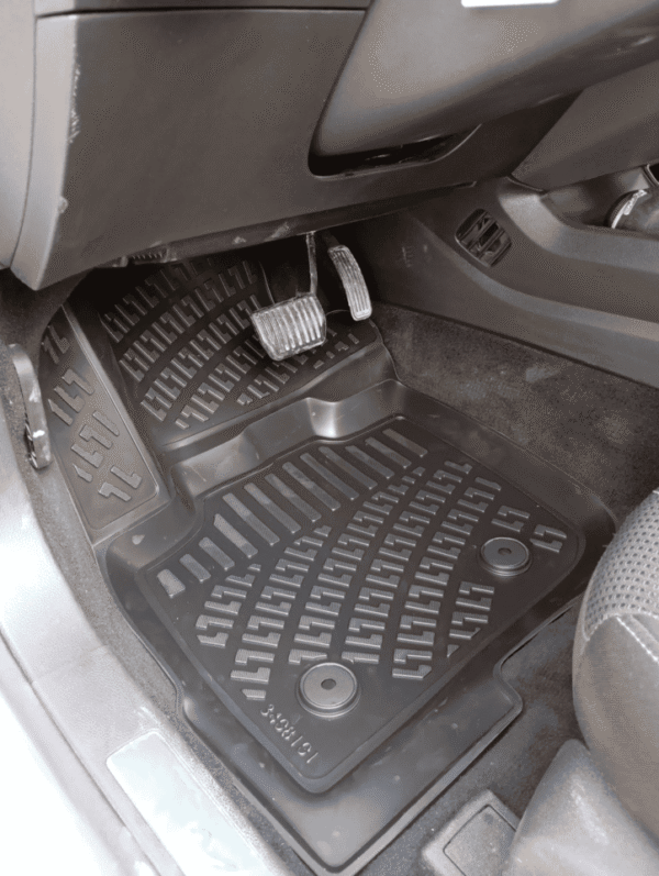 www.samad.mk_3D-Robust_Ford-Mondeo-2014_driver_side
