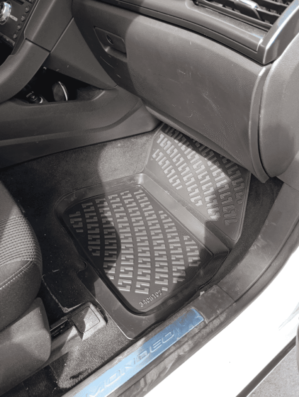 www.samad.mk_3D-Robust_Ford-Mondeo-2014_passinger_side