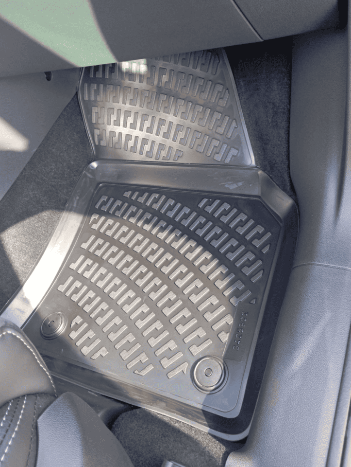 www.samad.mk_3D-Robust_VW_Tiguan-2016-2023_AllTruck_Skoda_Kodiak_2016-2023_passinger_mat