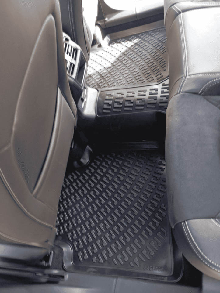 www.samad.mk_3D-Robust_VW_Tiguan-2016-2023_AllTruck_Skoda_Kodiak_2016-2023_rear_mat