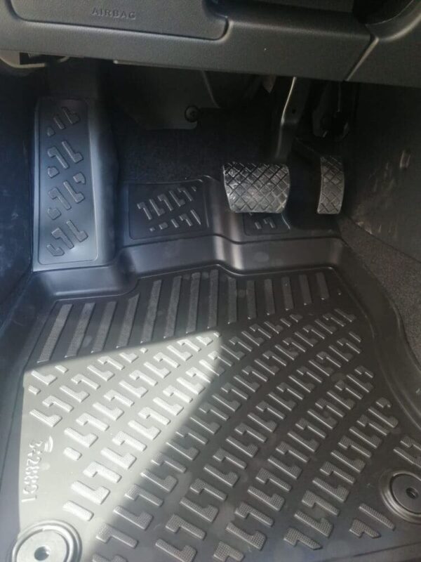 ROBUST 3D Gumeni patosnici korito Skoda Superb 2001-2008 МК1 - Image 3