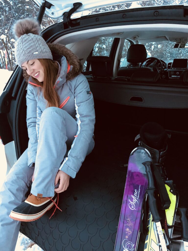 Changing shoes- MULTIMAT -WWW.SAMAD.MK-LISTING