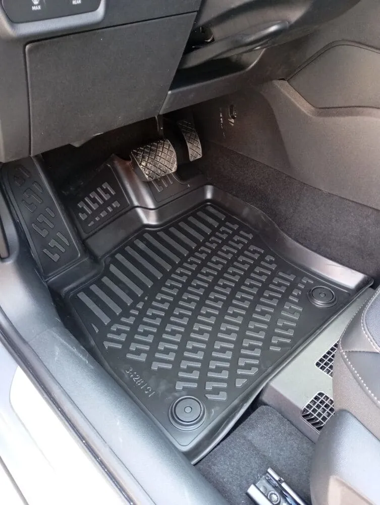 Audi A3-Cupra Formentor Tsi Plug in Hybrid 2020-driver